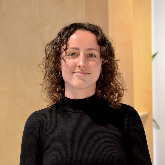 About Ellie Roxburgh